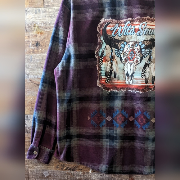 Upcycled Wild Soul W Painted Aztec Plaid Fleece like Shacket - Picture 4 of 14